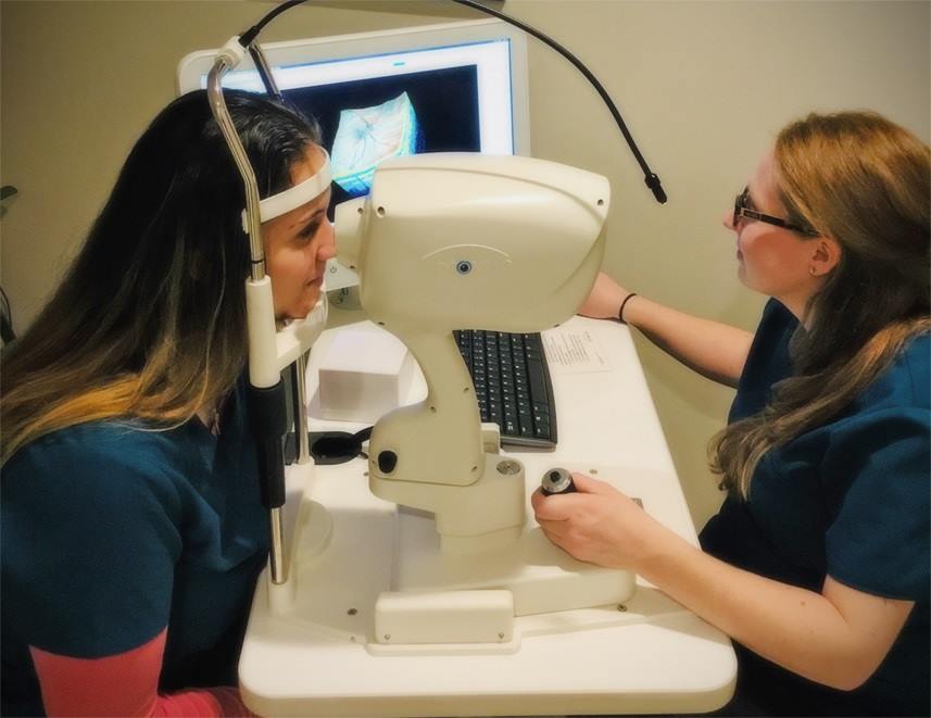 OCT scan used to detect glaucoma and macular degeneration
